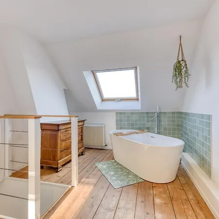Maison Amienoise - A 10 Min Du Centre - Confort Ferienhaus Amiens