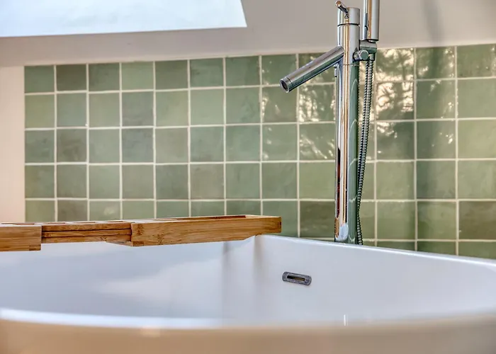 Maison Amienoise - A 10 Min Du Centre - Confort Ferienhaus Amiens